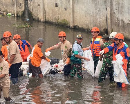 upaya DLH dalam membersihkan sungai